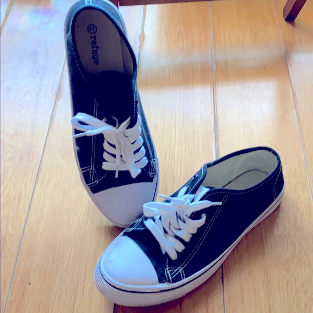 REFUGE sneakers